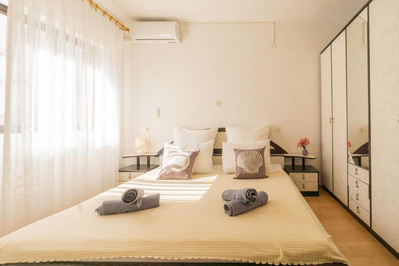Apartment And Room Bacic Metajna Extérieur photo